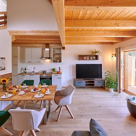 Ferienwohnung Tittmoning Zwischen Salzburg Und Burghausen ภายนอก รูปภาพ